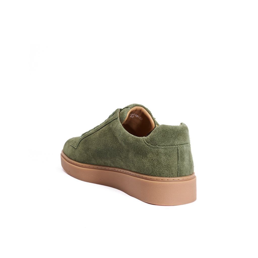 CLASSIC LACE-UP SNEAKER