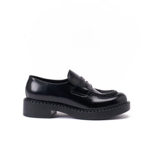 Load image into Gallery viewer, Penny loafer black
