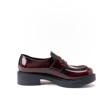 Load image into Gallery viewer, Penny loafer bordeaux
