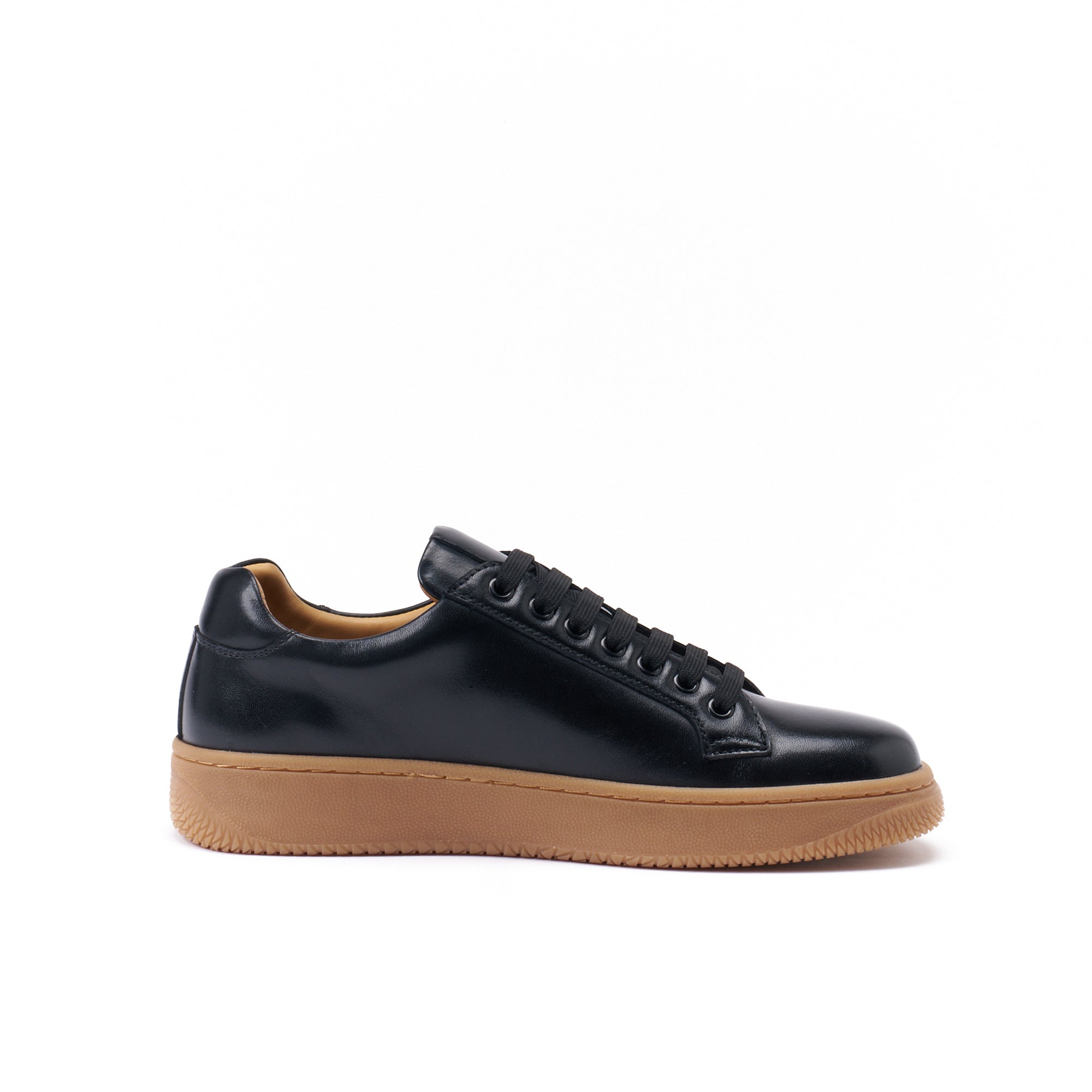 CLASSIC LACE-UP SNEAKER BLACK