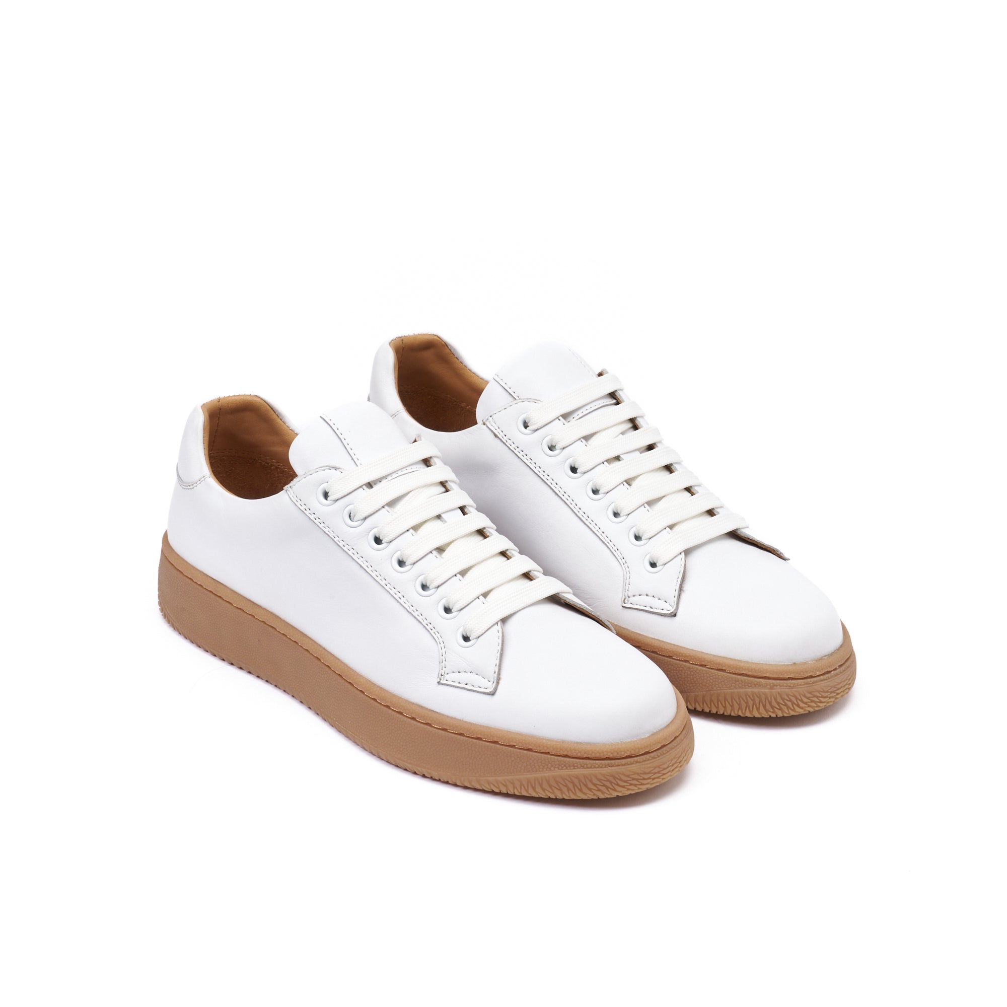 CLASSIC LACE-UP SNEAKER WHITE