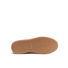 Load image into Gallery viewer, Classic lace-up sneaker tan brown
