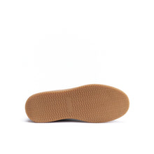Load image into Gallery viewer, Classic lace-up sneaker green tea
