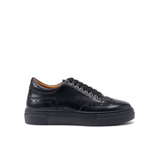 Carica l&#39;immagine nel visualizzatore di Gallery, Wing tip sneaker black
