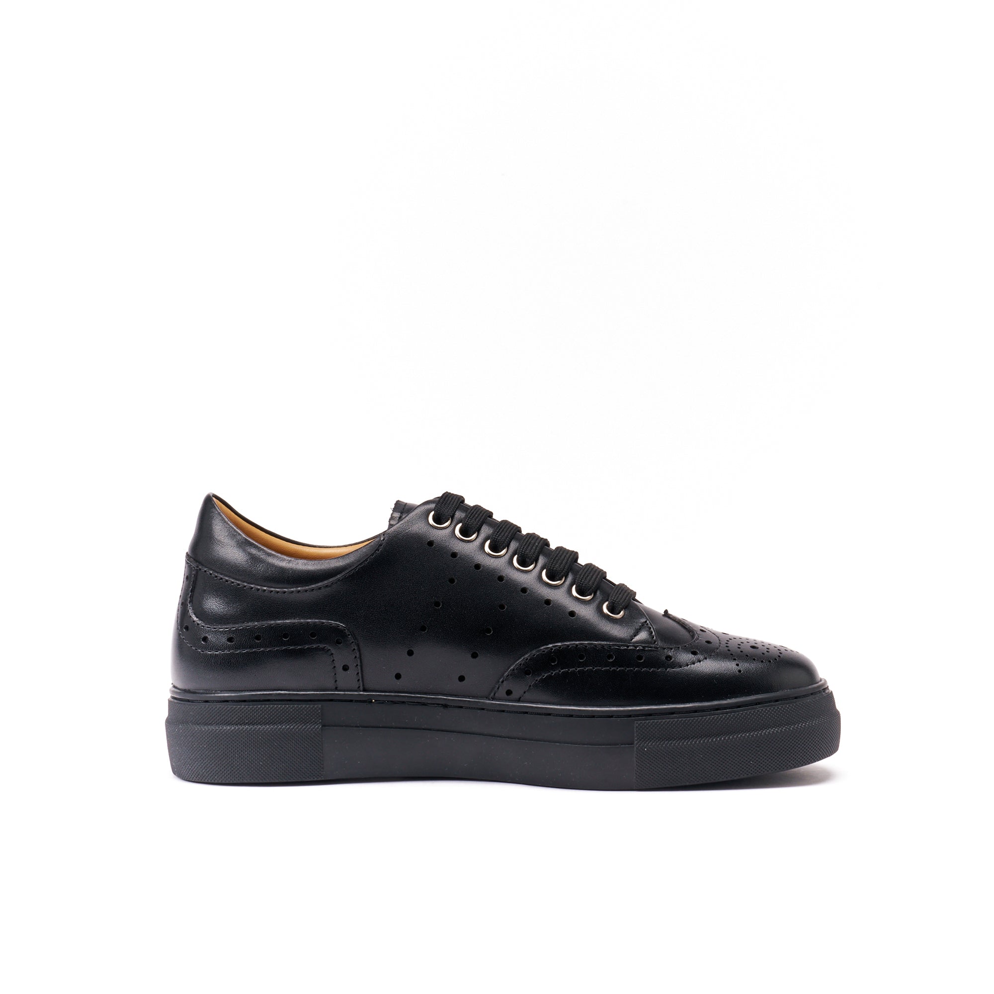 WING TIP SNEAKER BLACK