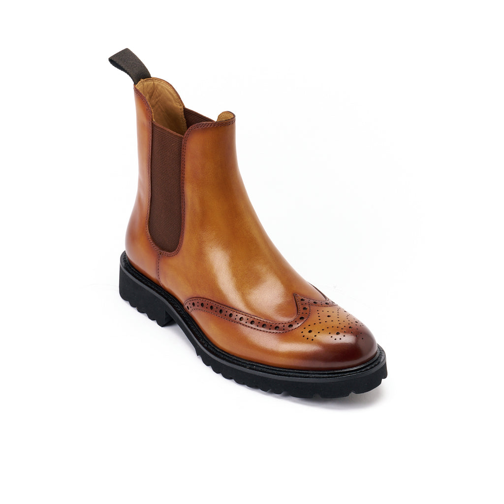 WING TIP CHELSEA BOOT TAN BROWN