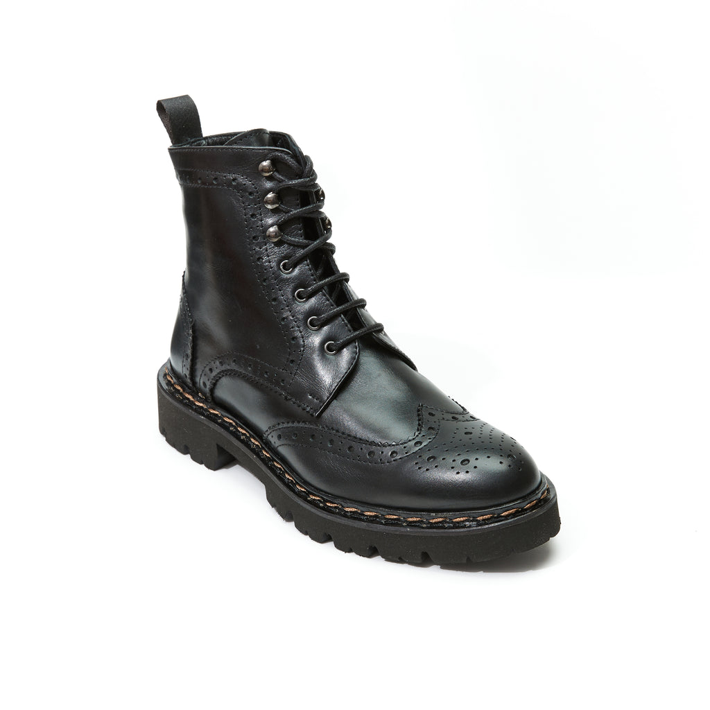 WING TIP DERBY BOOT BLACK