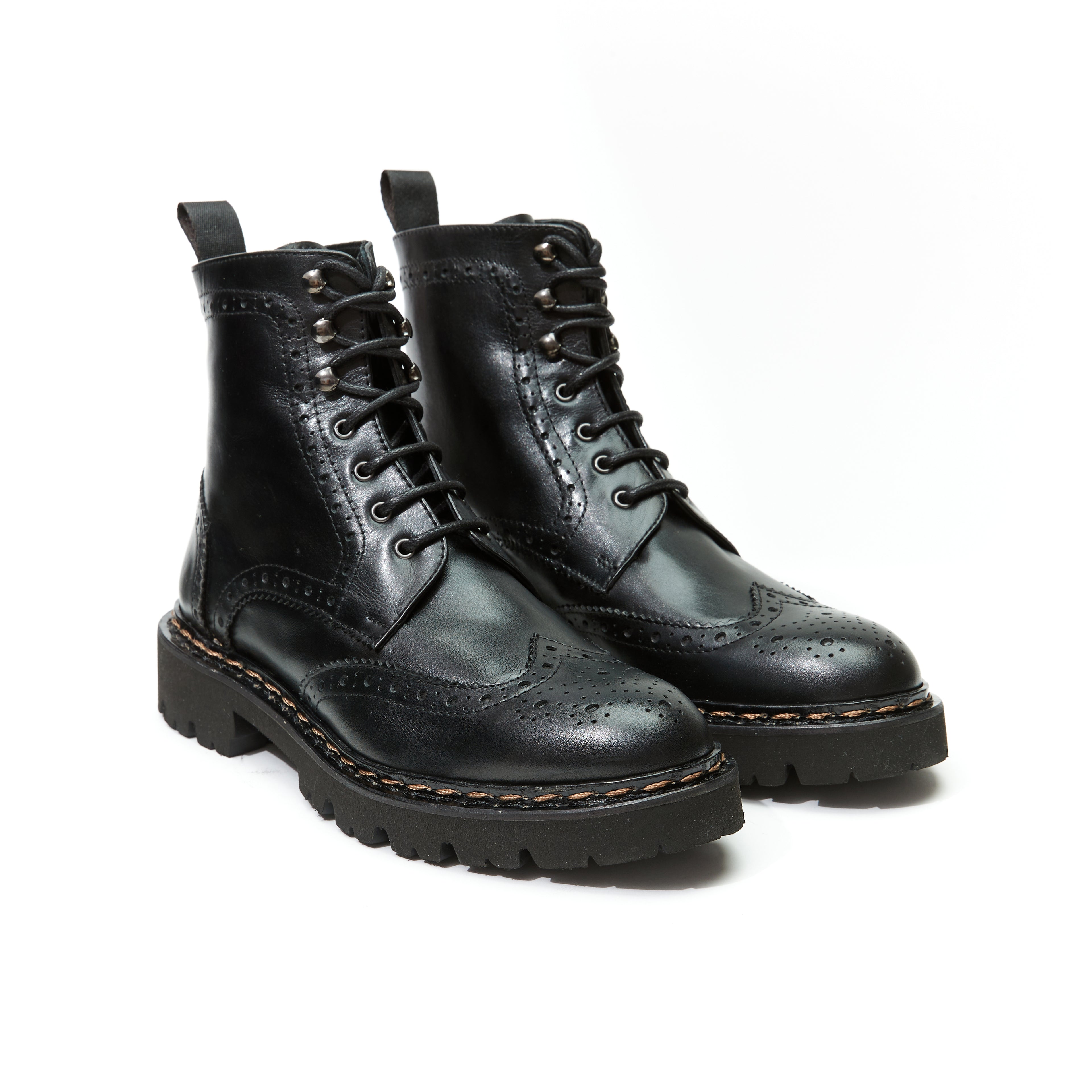 WING TIP DERBY BOOT BLACK