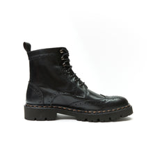 Load image into Gallery viewer, Wing tip derby boot black
