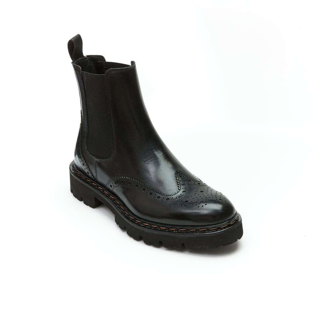 WING TIP CHELSEA BOOT BLACK