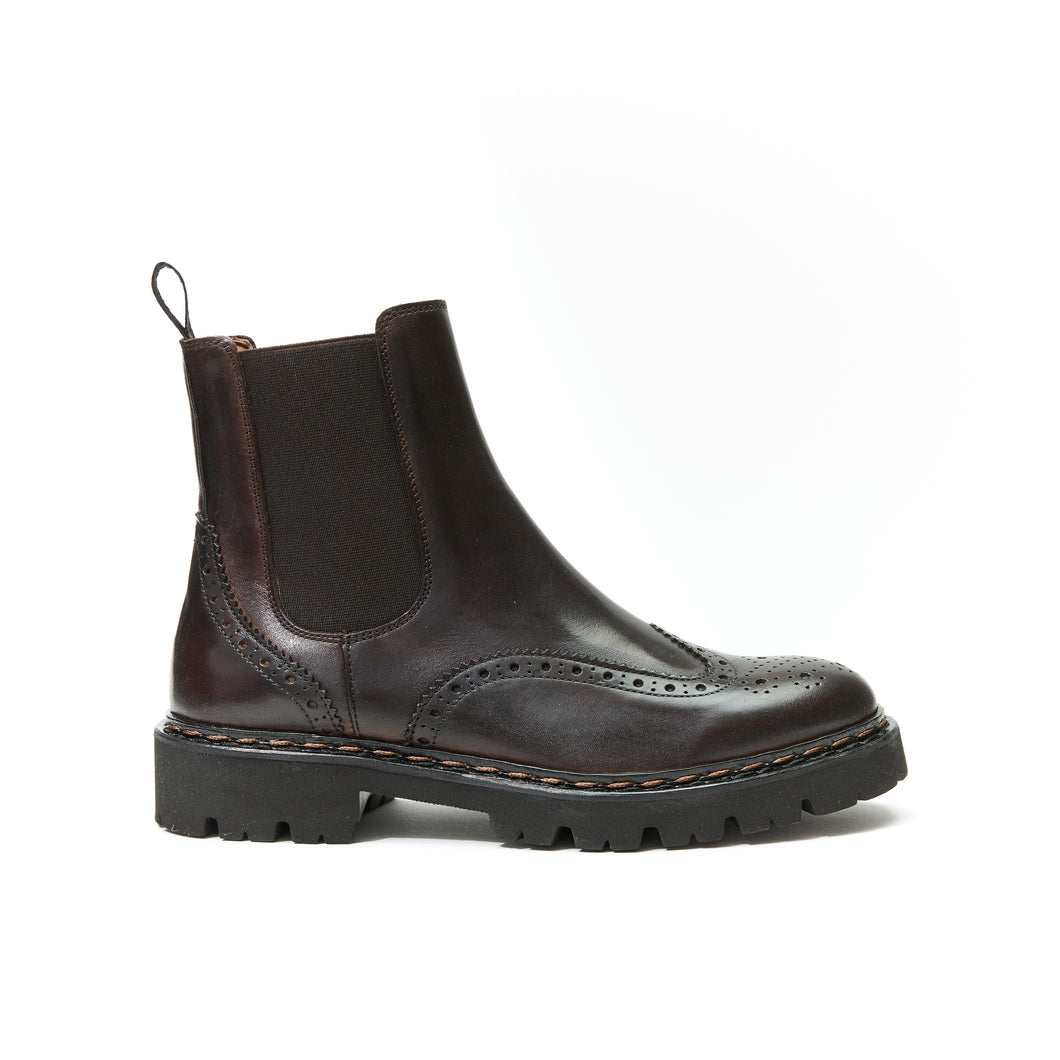 Wing tip Chelsea boot dark brown