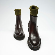 Load image into Gallery viewer, Wing tip Chelsea boot dark brown
