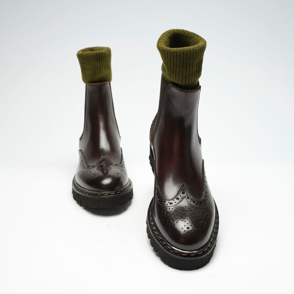 Wing tip Chelsea boot dark brown
