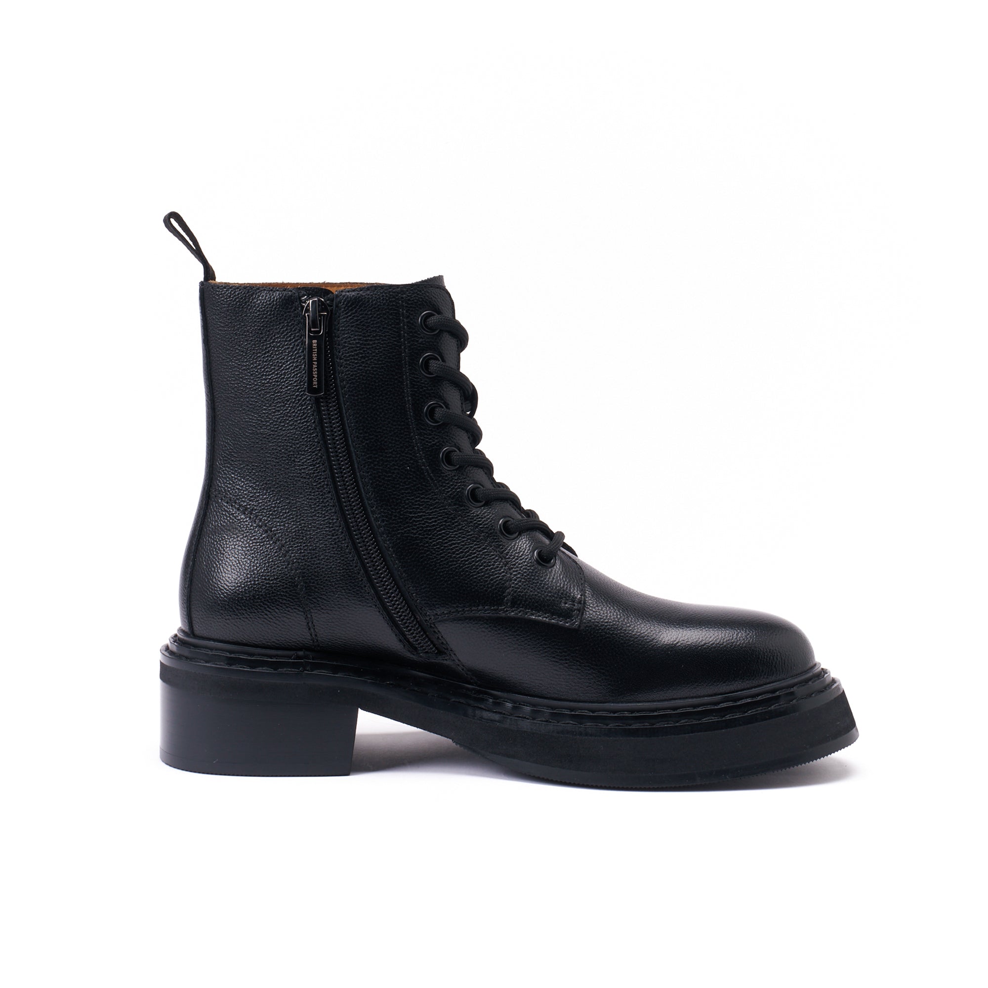 DERBY LACE-UP BOOT BLACK