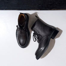 Load image into Gallery viewer, Derby lace-up boot black
