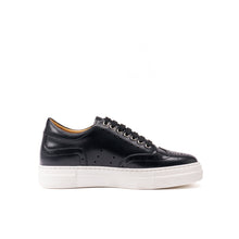 Load image into Gallery viewer, Wing tip sneaker black
