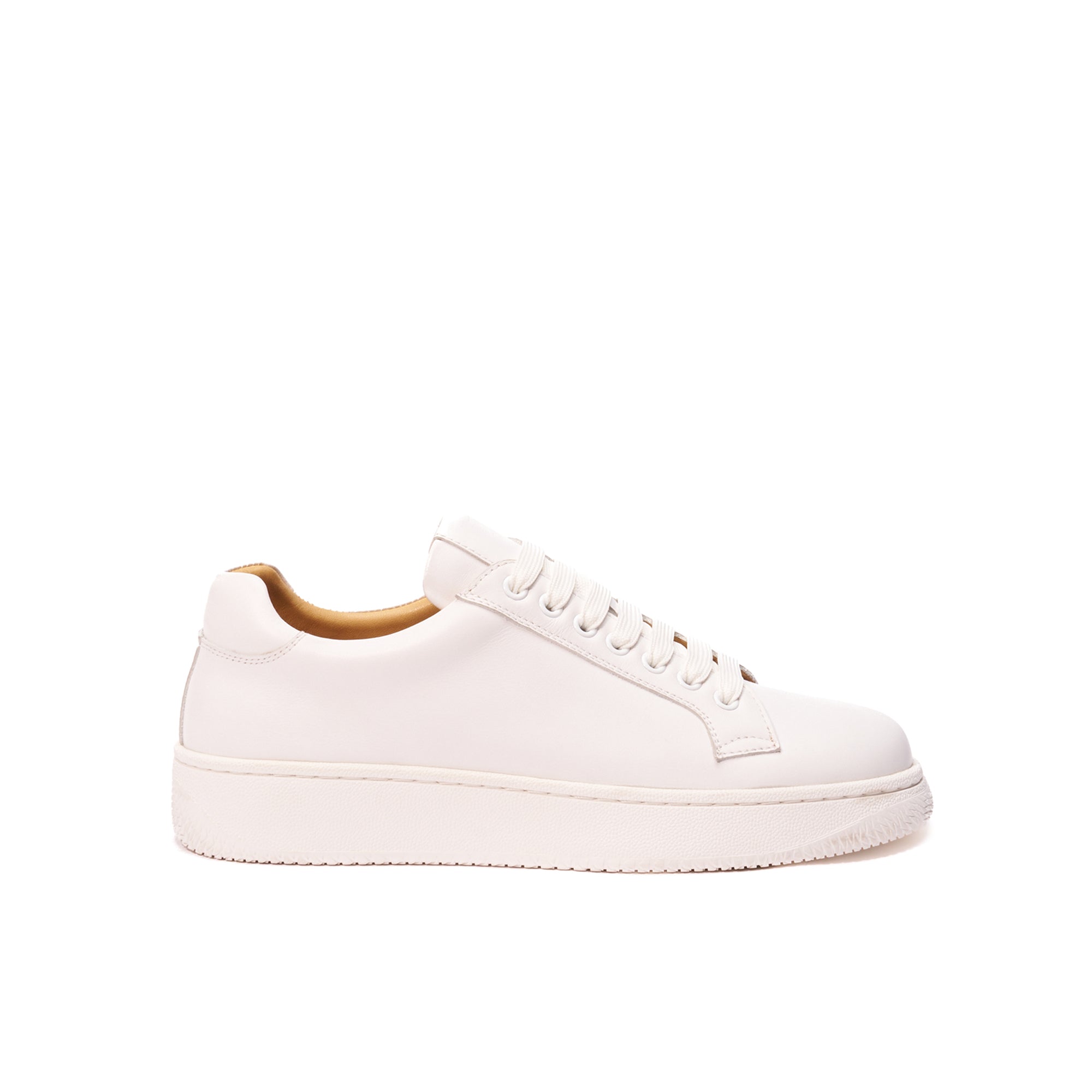CLASSIC LACE-UP SNEAKER