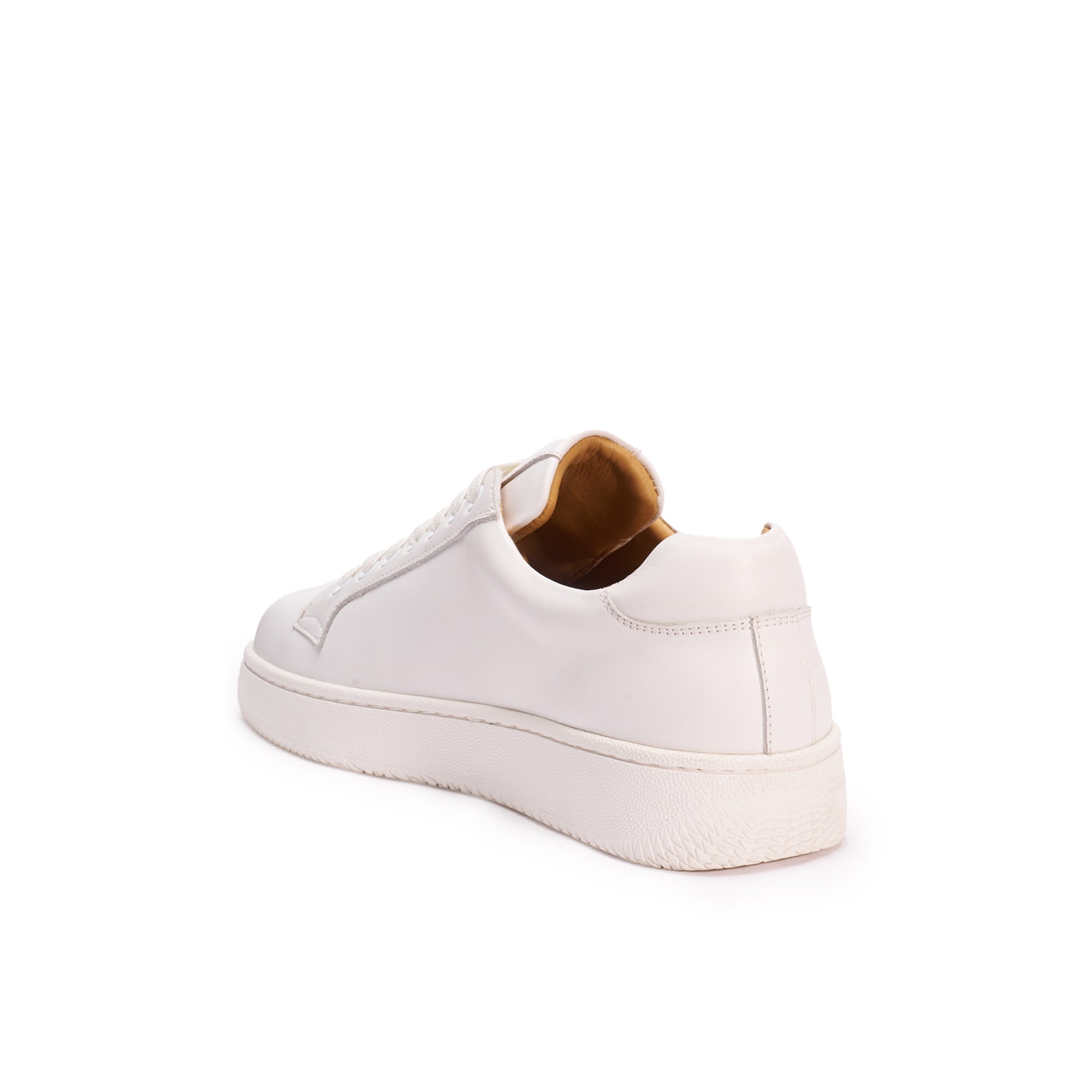 CLASSIC LACE-UP SNEAKER