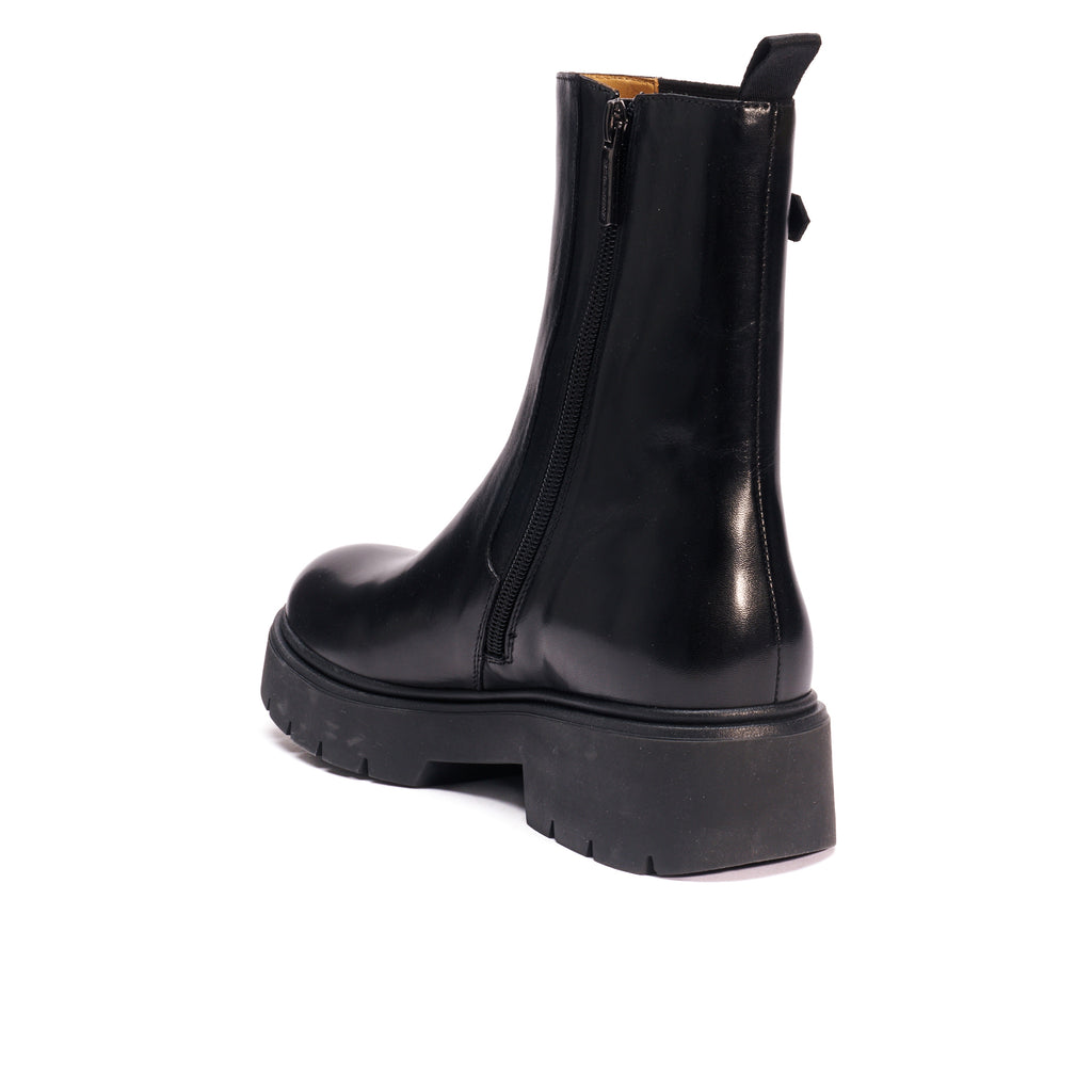 CHELSEA BOOT