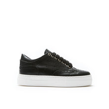 Load image into Gallery viewer, Wing tip sneaker black
