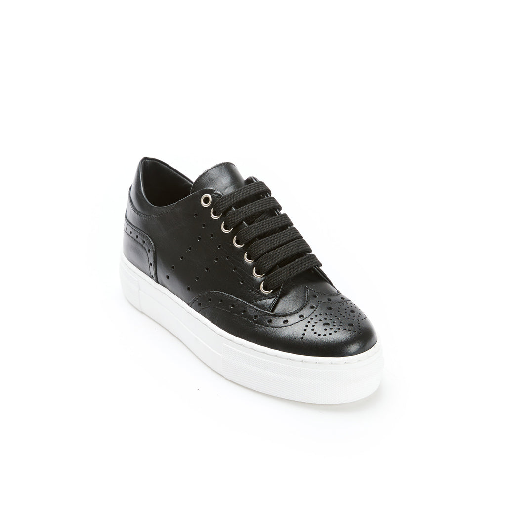 WING TIP SNEAKER BLACK