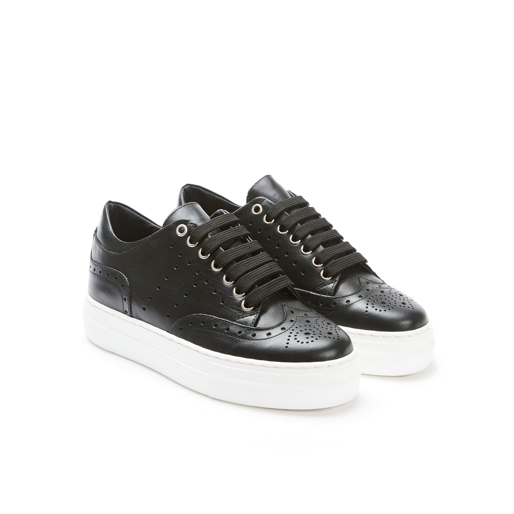 WING TIP SNEAKER BLACK