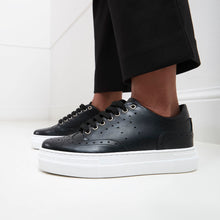 Load image into Gallery viewer, Wing tip sneaker black
