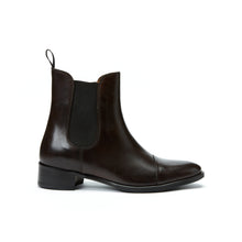 Load image into Gallery viewer, Straight cap chelsea boot dark brown
