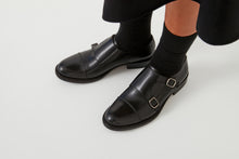 Load image into Gallery viewer, Straight cap monk strap black
