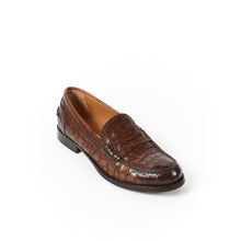 Load image into Gallery viewer, Penny loafer dark brown crocodile
