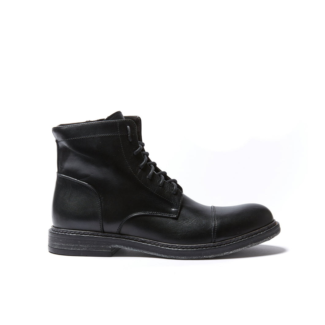 Straight cap derby ankle boot black