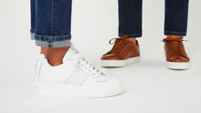 Load image into Gallery viewer, Classic lace-up sneaker tan brown
