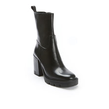 Load image into Gallery viewer, Heeled boot black
