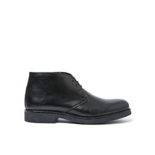 Load image into Gallery viewer, Plain chukka boot black
